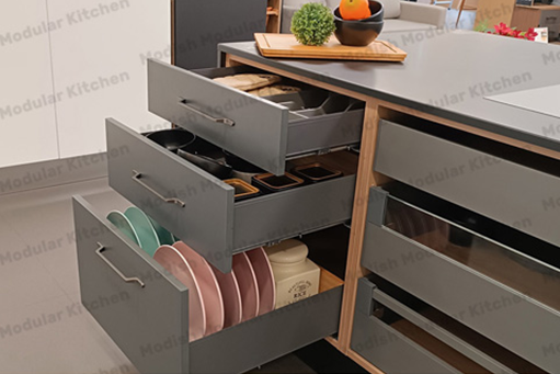 Modular Kitchen Manufacturer in Vastrapur